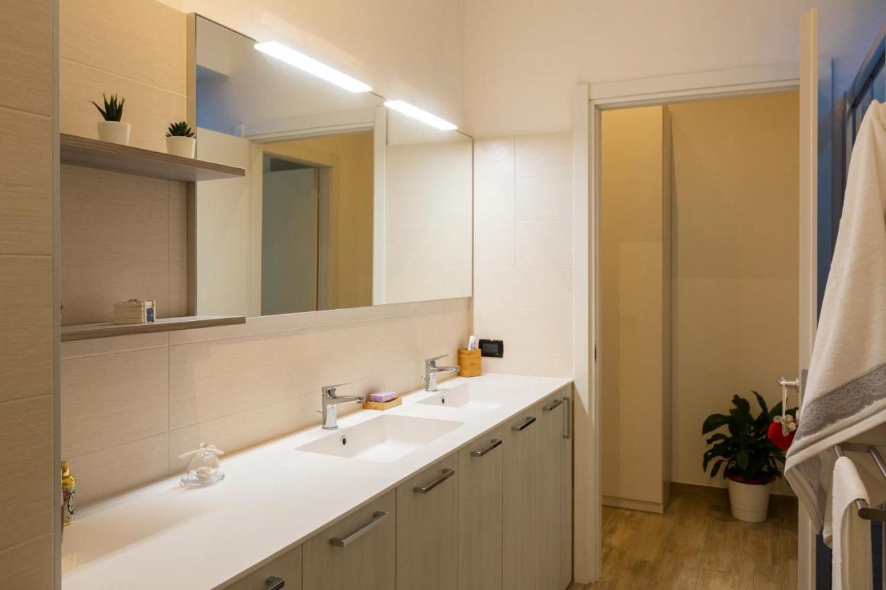 Yellow Line Apartment Milánó Kültér fotó